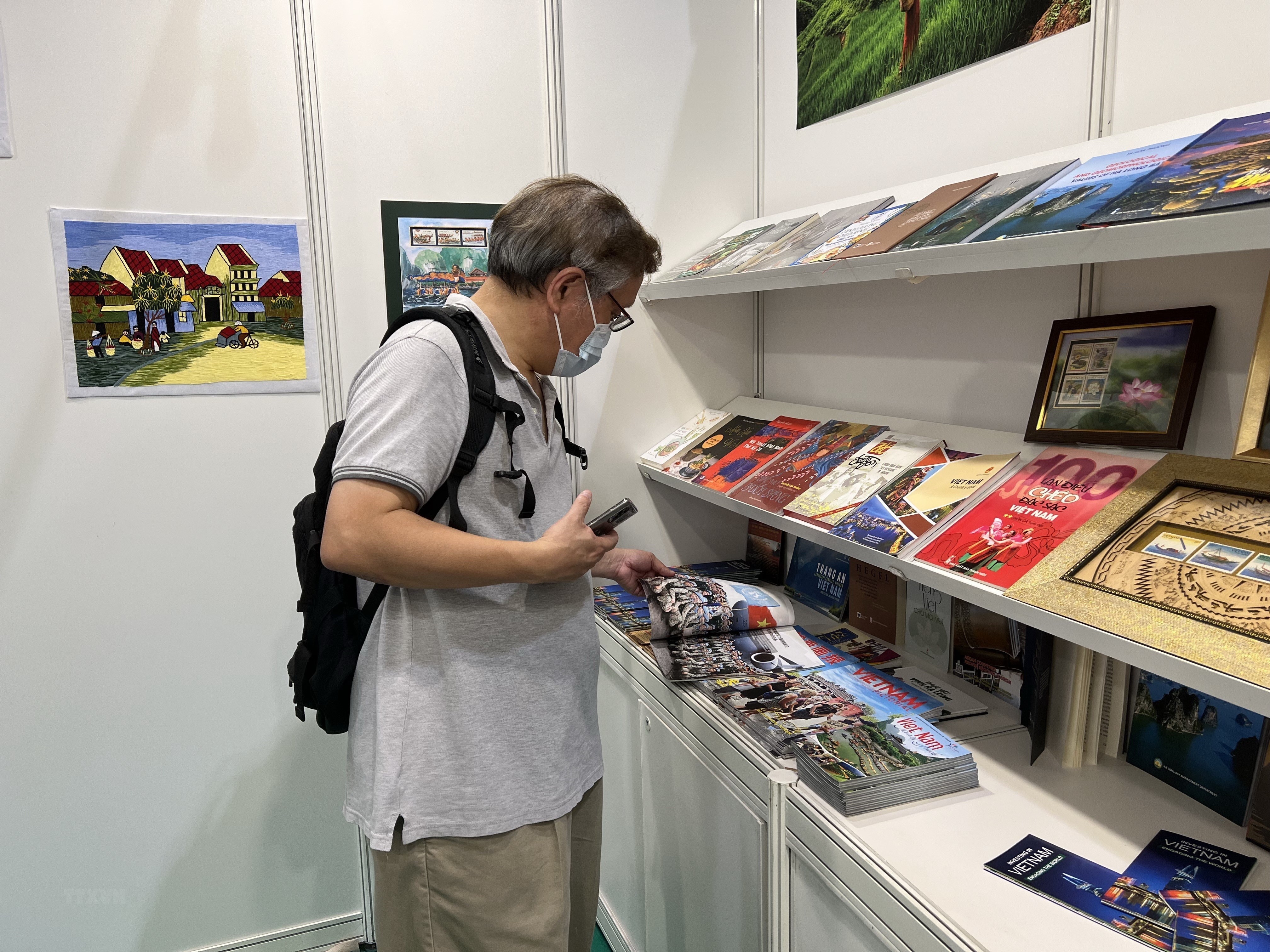 越南参加2022年第32届中国香港书展