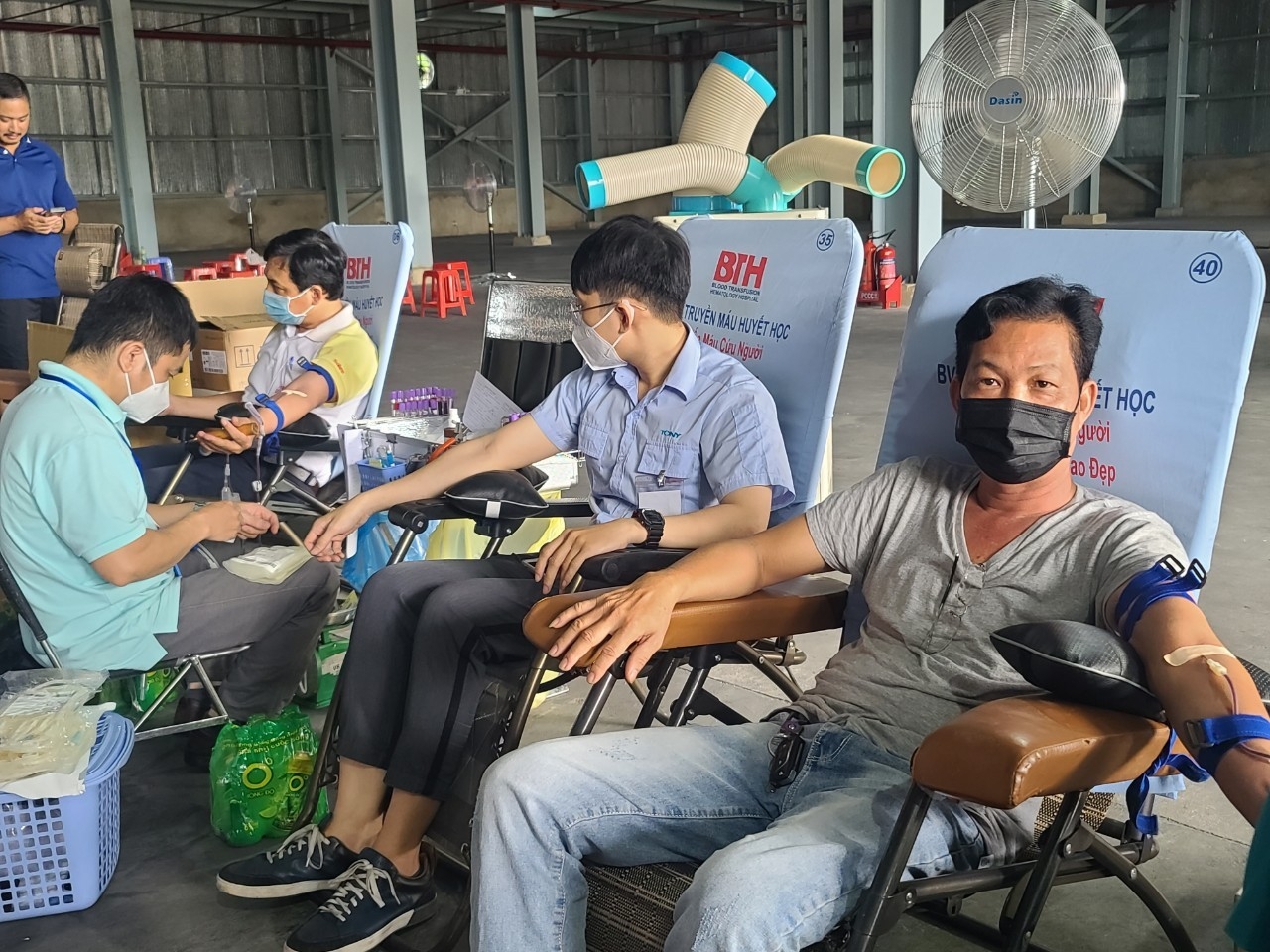 越南台商联合总会-新顺分会首次在越南举办慈善损血活动