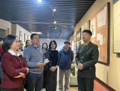 调研、研究在中国广西建设“追随胡志明主席足迹之旅”红色旅游线路