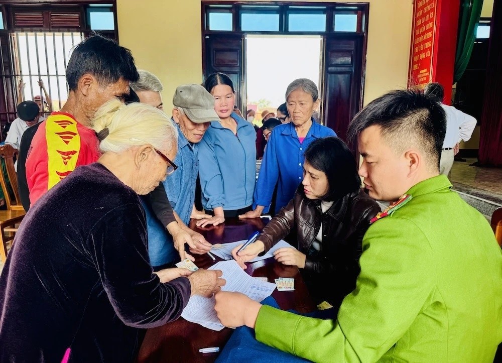 逾588万人在越共十四大和2026年丙午年春节领取党和国家慰问品