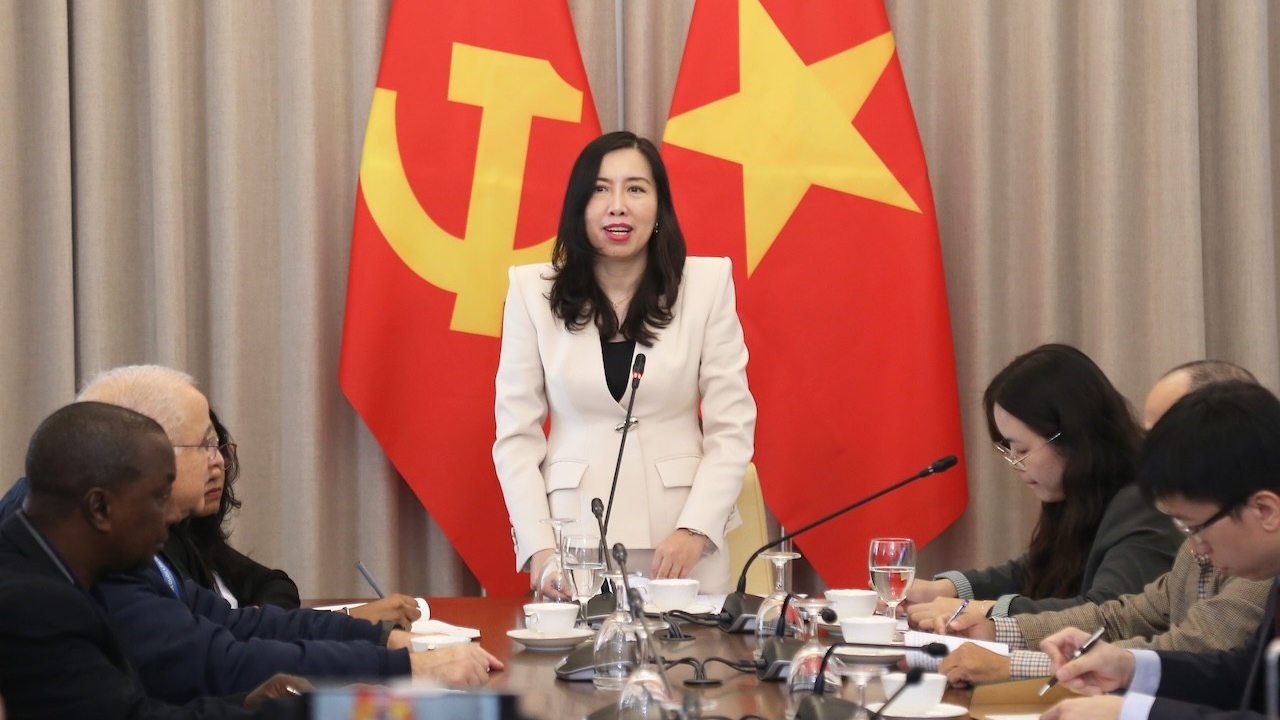 越南为国际媒体报道十四大创造便利条件