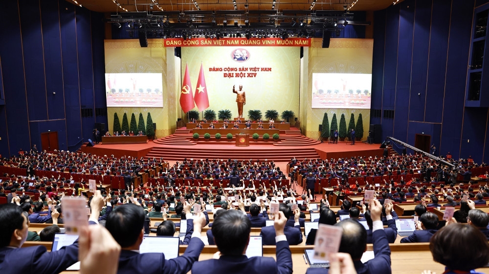 通过越南共产党第十四次全国代表大会决议