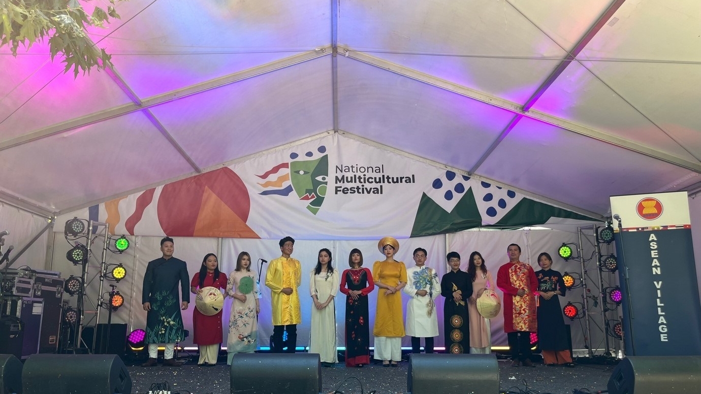 越南奥黛闪耀澳大利亚国家多元文化节