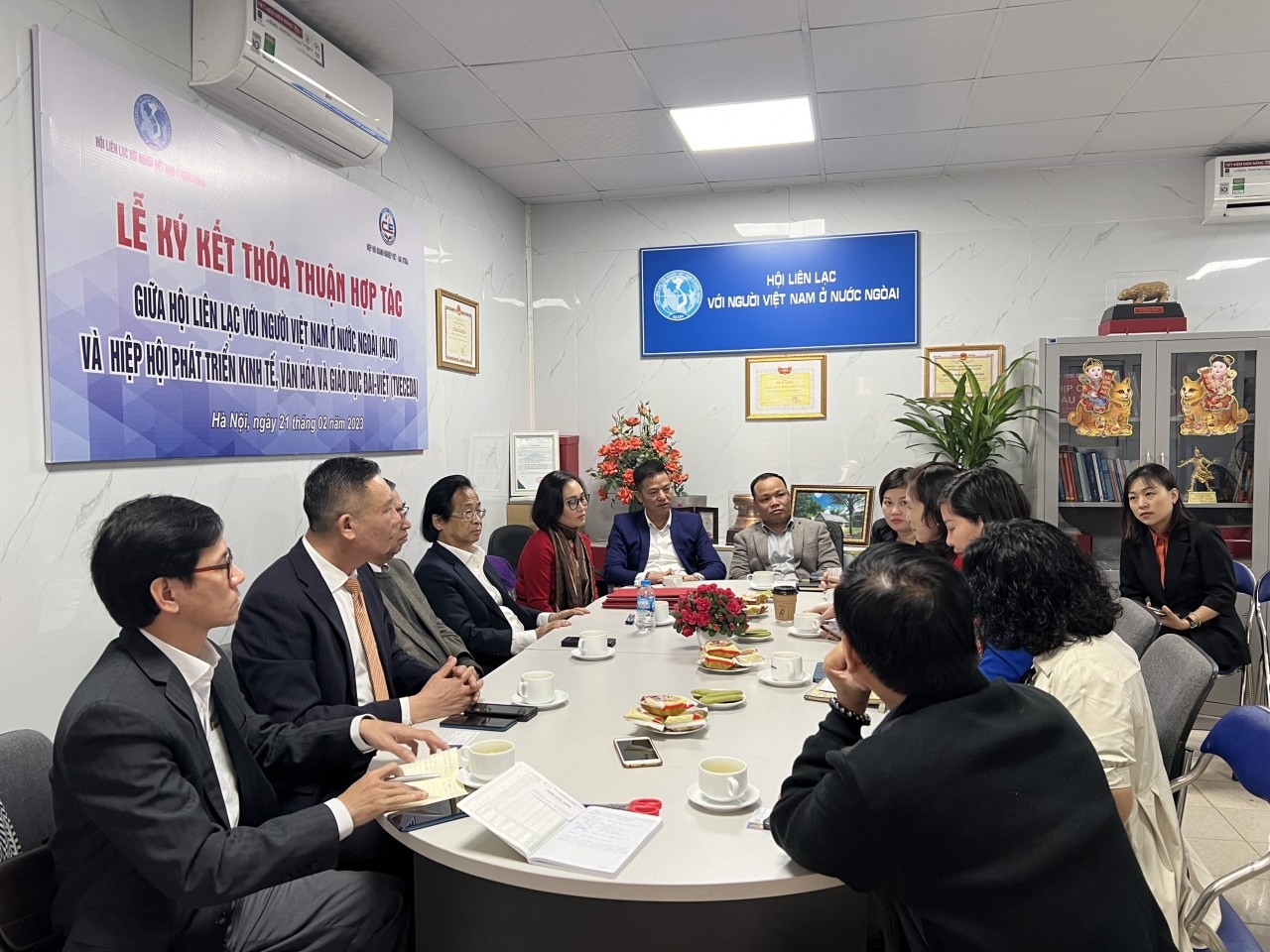 海外越南人联络协会与台越协会签署合作协议