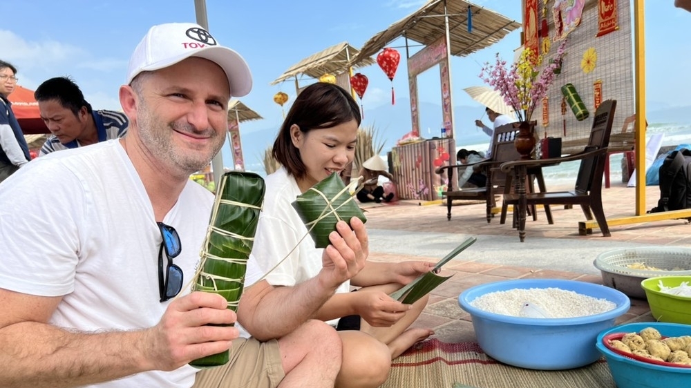 为外国人出入境越南和在越南居住创造更加便利条件