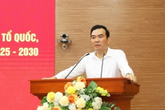 阮明钟博士：越南祖国阵线和中央各群众团体党委将成为政治体系的坚实支柱