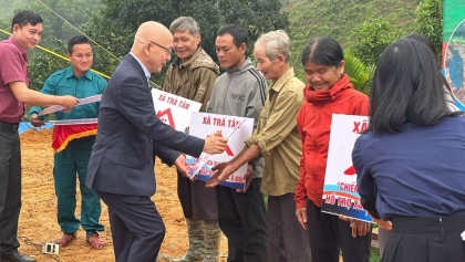 侨胞连结爱心纽带，抚平自然灾害创伤