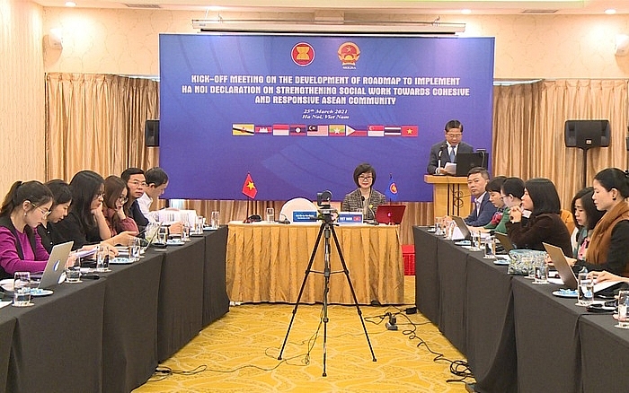 Bản in : 加强社会工作 面向建立一个齐心协力和主动适应的东盟共同体 | Vietnam+ (VietnamPlus)