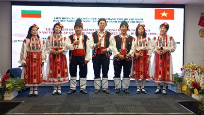 保加利亚国庆147周年:进一步加强越保两国人民之间的团结友谊