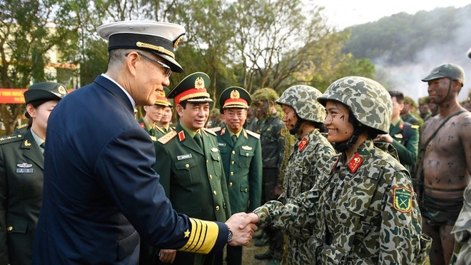 越南特工部队训练成果给中方代表团留下深刻印象