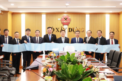 越中签署铁路规划合作协议推进互联互通