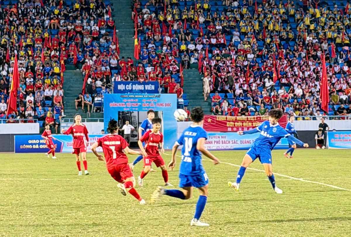 广宁与广西百色举行国际女子足球友谊赛