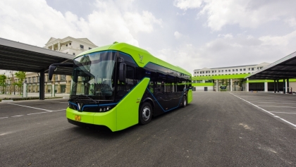 越南首个智能电动公交路线正式上线运营