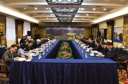 促进越南各部委行业和地方同广西间的关系