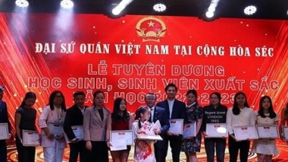 旅捷越南人：举办活动加强团结 促进越捷关系
