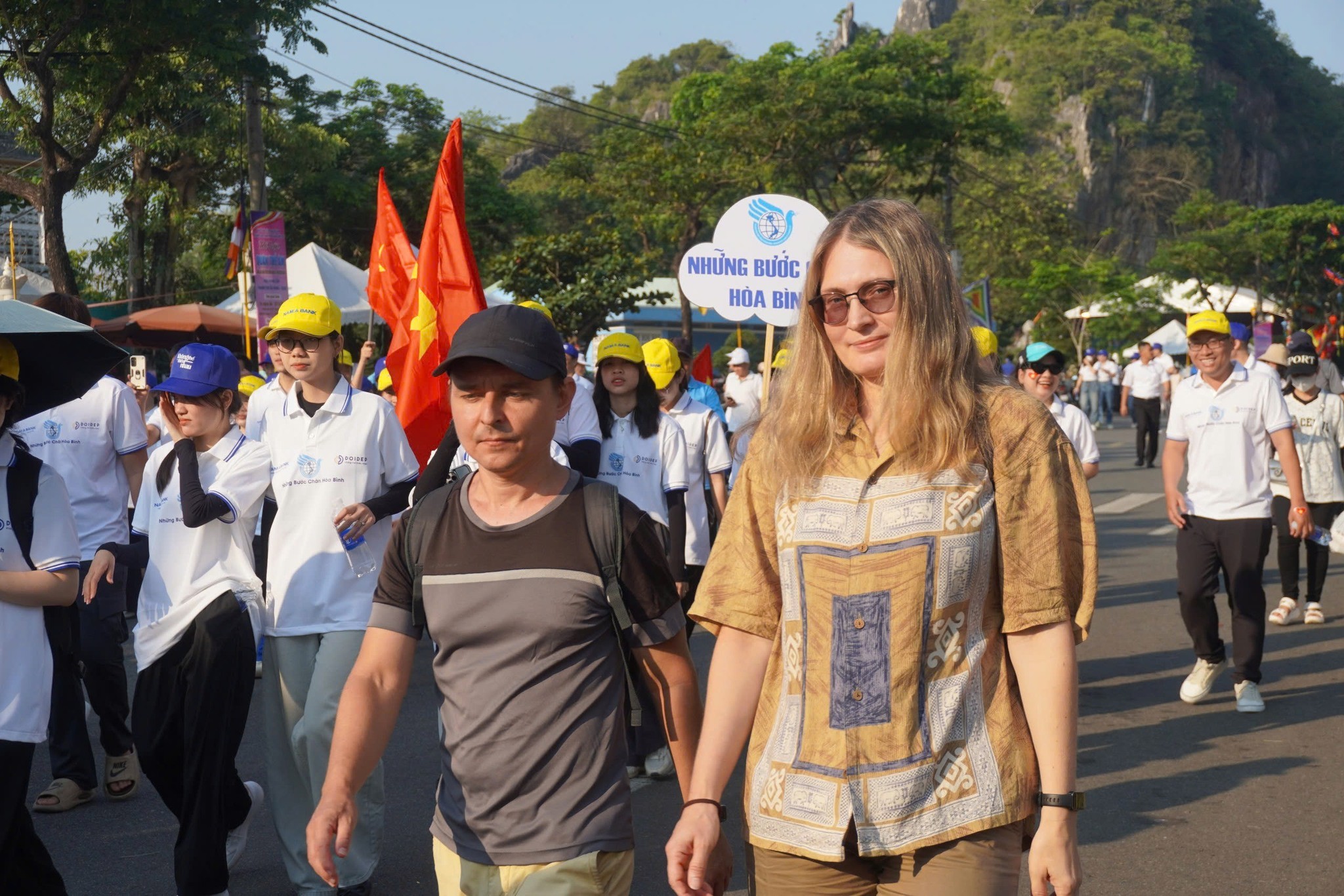 600 người tham gia đi bộ vì hòa bình tại Đà Nẵng