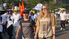 600人参加岘港“为和平而走”步行活动