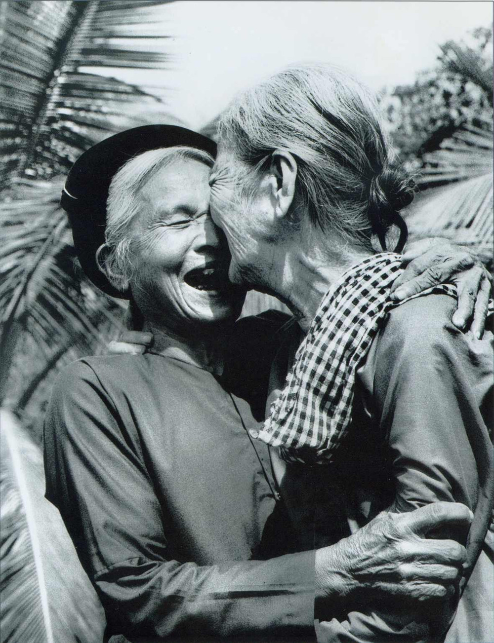 在国家发展中坚持和弘扬铸就全面胜利的民族大团结力量