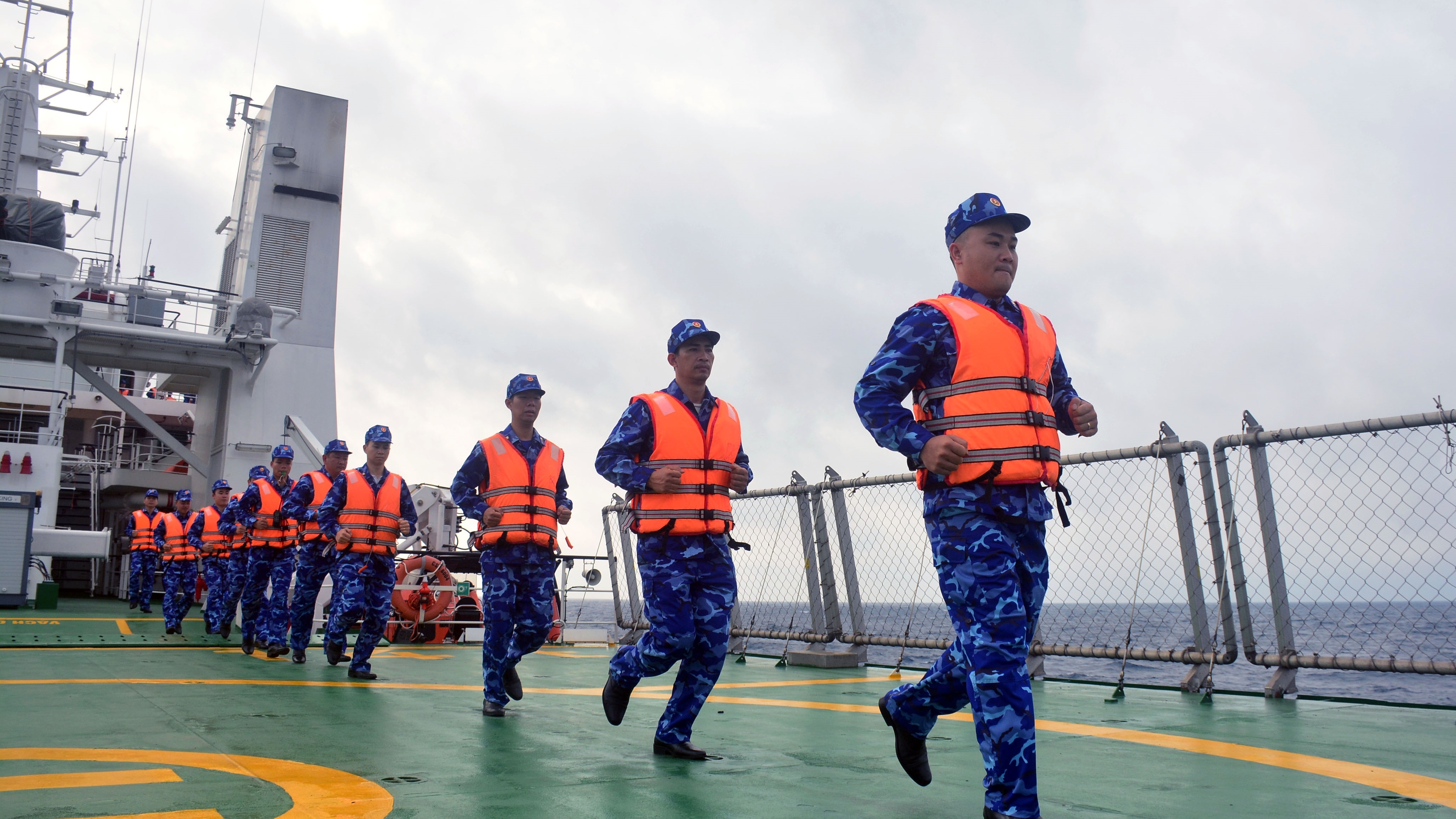 在北部湾进行联合巡逻活动：致力于建设和平、稳定与发展的海域