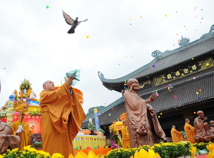 越南始终尊重和一贯实施宗教信仰自由政策