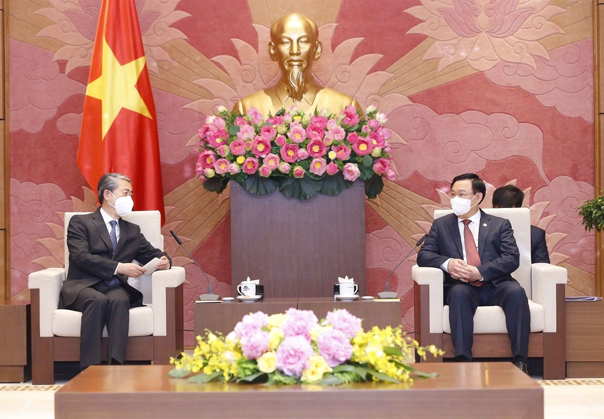 越南国会主席王廷惠会见中国驻越大使熊波