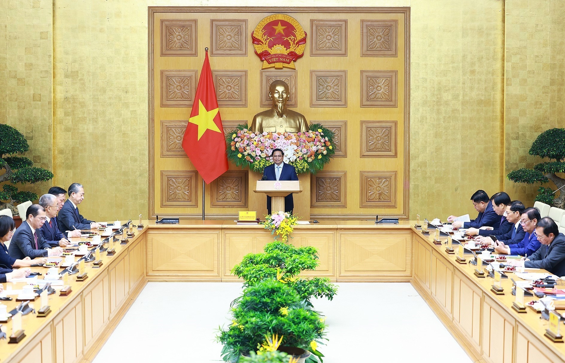 越南政府总理范明政：绿色经济和数字经济是越中关系的突破