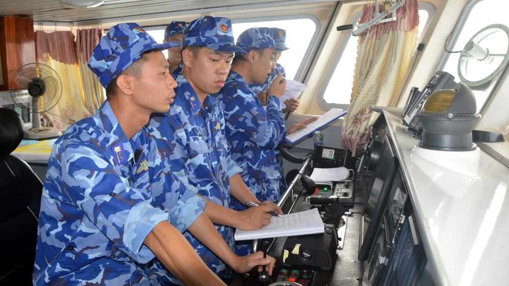 越中海警在北部湾北边海域进行联合巡逻