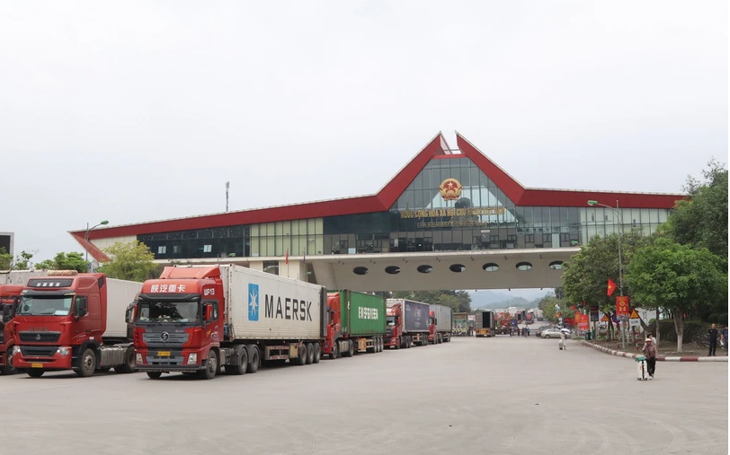 越中国际公路运输线路正式开通