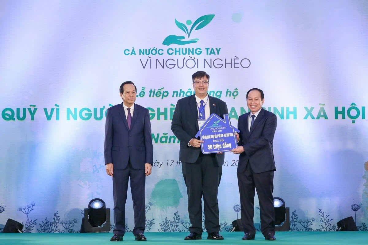 同胞之间的纽带 Nhịp nối đồng bào