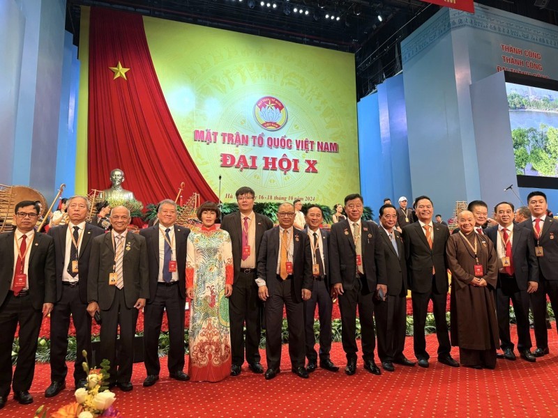 同胞之间的纽带 Nhịp nối đồng bào