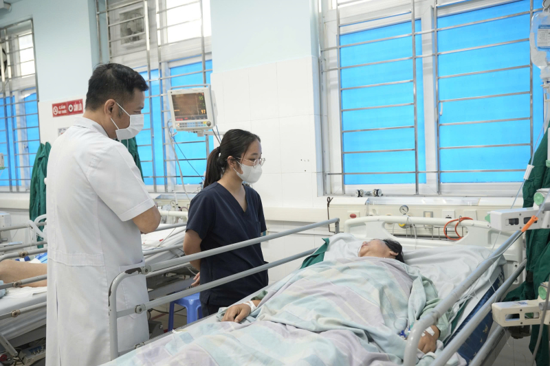 成功救治一名危重中国女游客 成功救治一名危重中国女游客