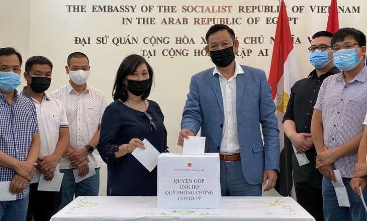 越南驻埃及大使馆举行新冠疫苗基金会捐款活动募捐仪式