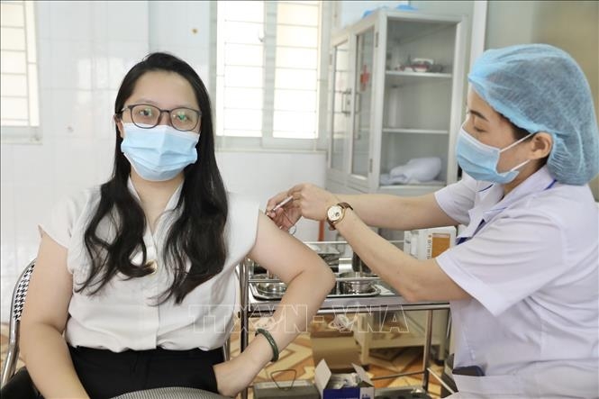 越南新冠肺炎疫情应对战略的变化（图：越通社）