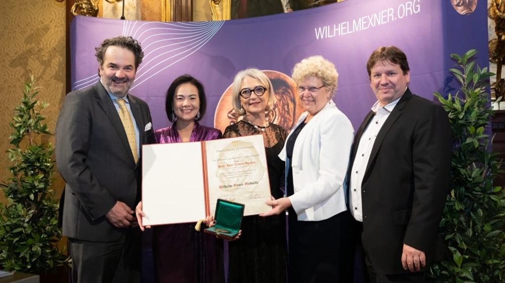 越裔美国科学家荣获2023年度Wilhelm Exner 奖章