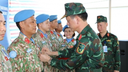 越南维和力量荣获联合国的和平荣誉勋章