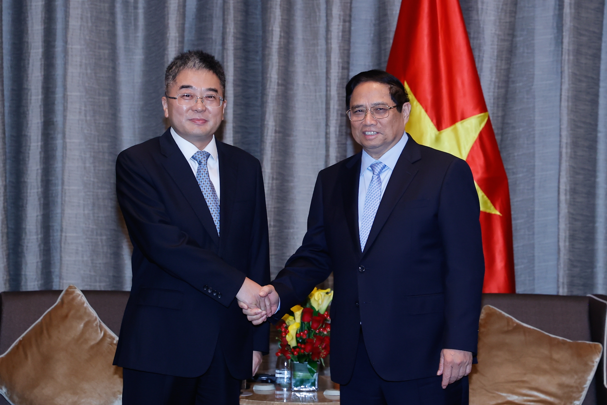 范明政总理希望中国企业对越南基础设施和清洁能源进行投资