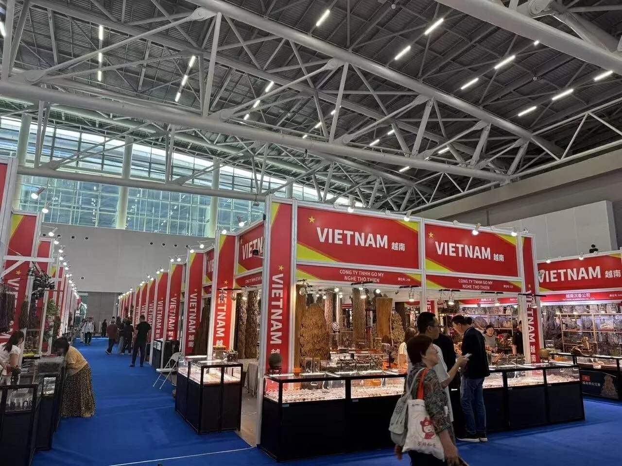 越南企业参加第二十届中国国际中小企业博览会（CISMEF-20）