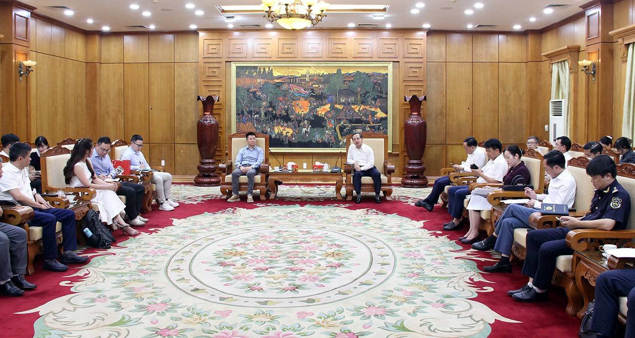 北宁承诺与中国投资企业携手同行 Quang cảnh buổi làm việc