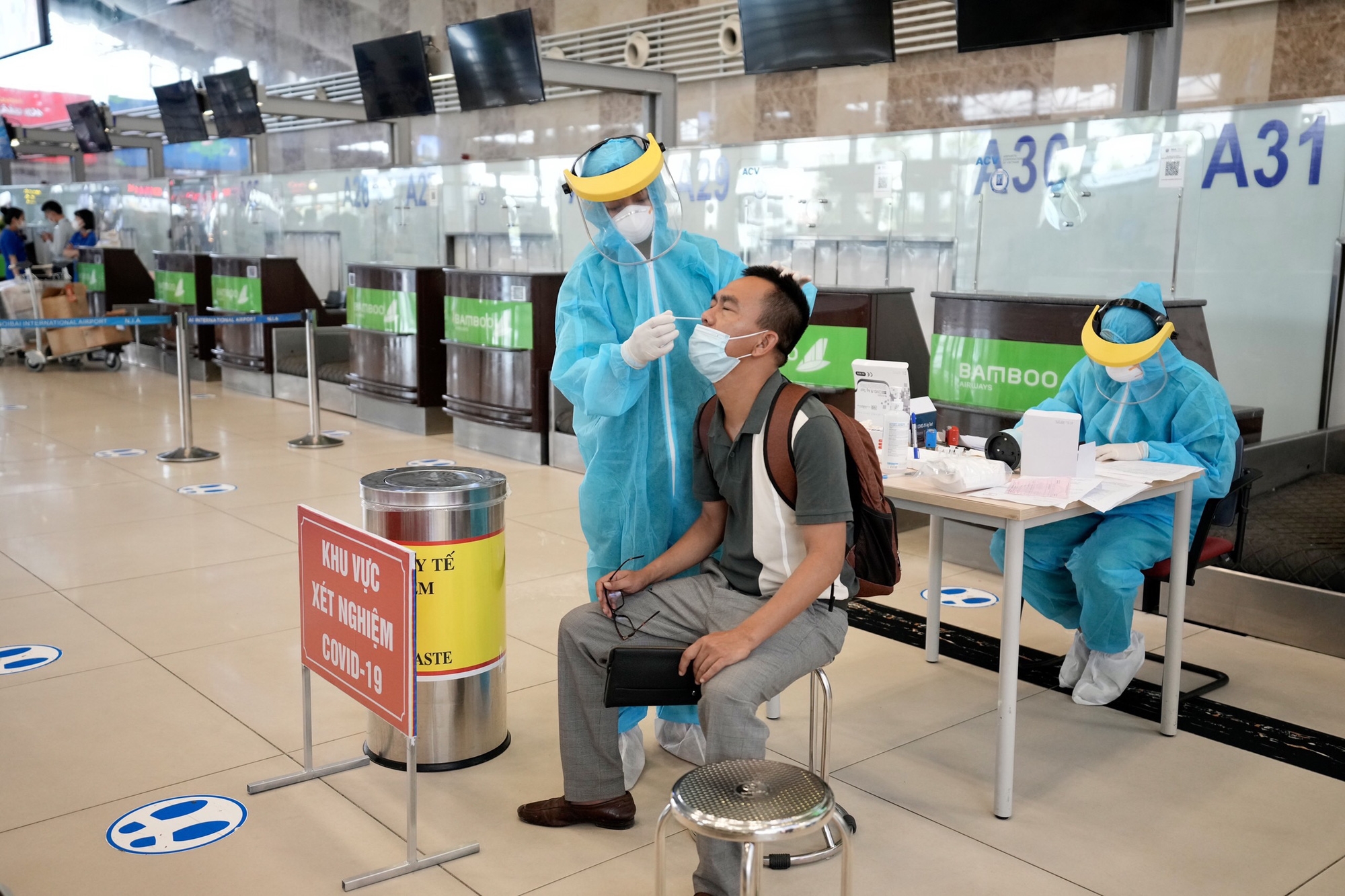 Bản in : 内排机场7月10日起为旅客提供新冠病毒快速检测服务 | Vietnam+ (VietnamPlus)