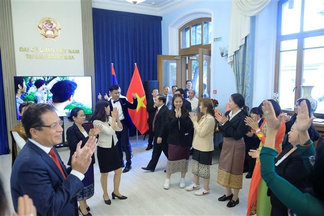 Bản in : 越南驻俄罗斯大使馆与老挝驻俄罗斯大使馆的深厚友谊 | Vietnam+ (VietnamPlus)