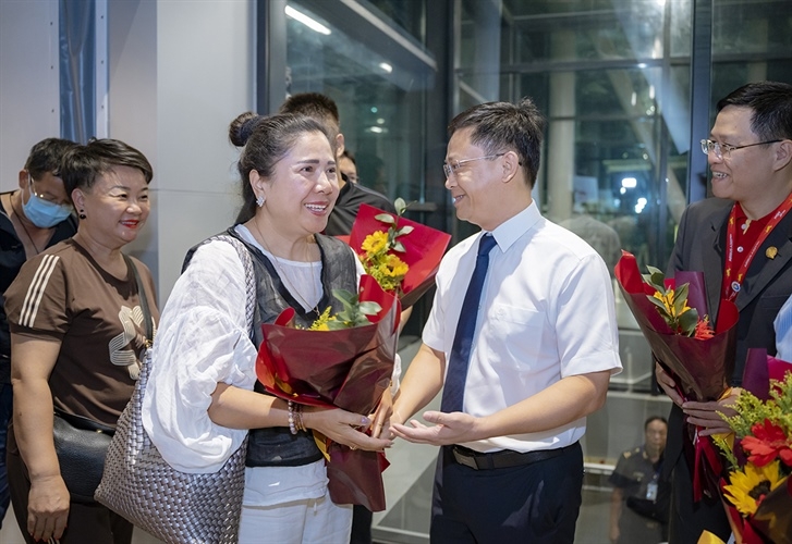 顺化市欢迎从中国昆明直达航线首班航班