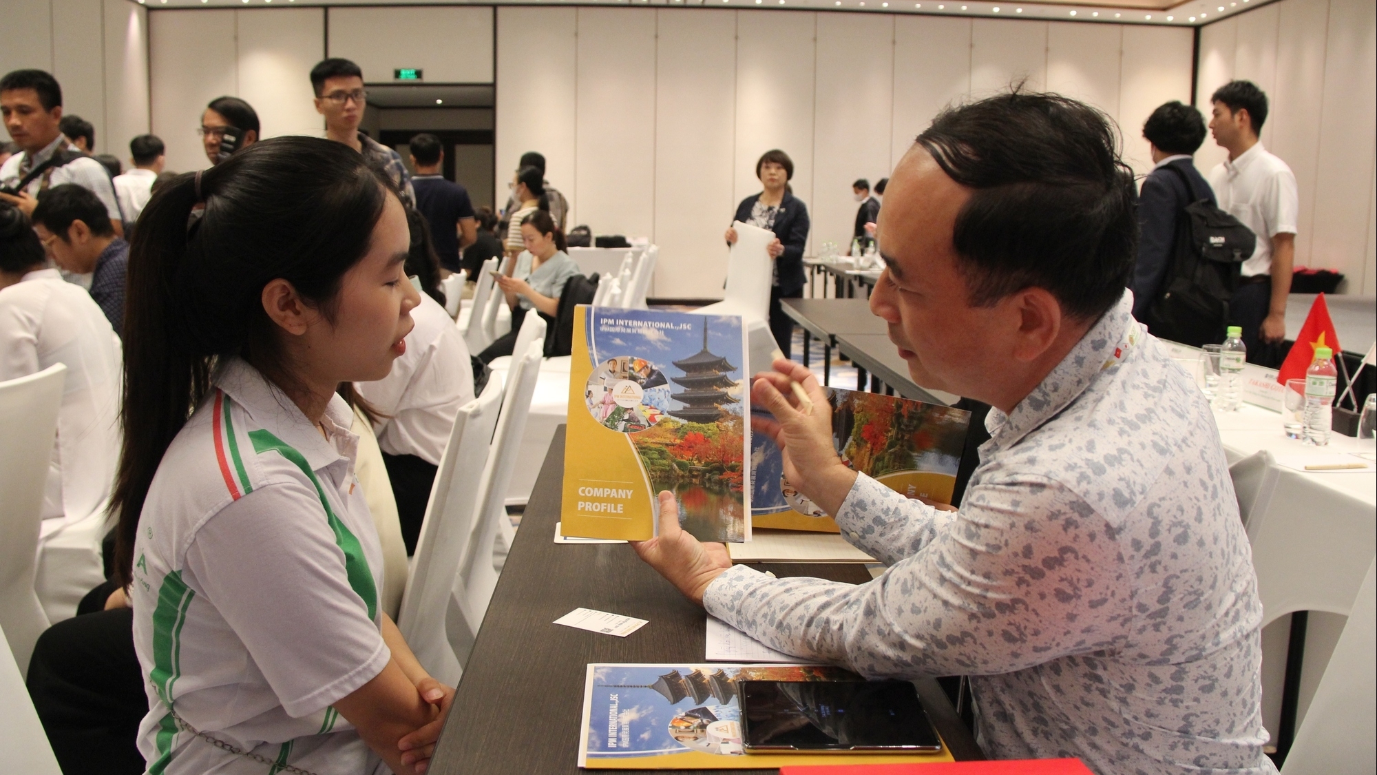 日本和歌山县为岘港市大学生提供许多就业机会