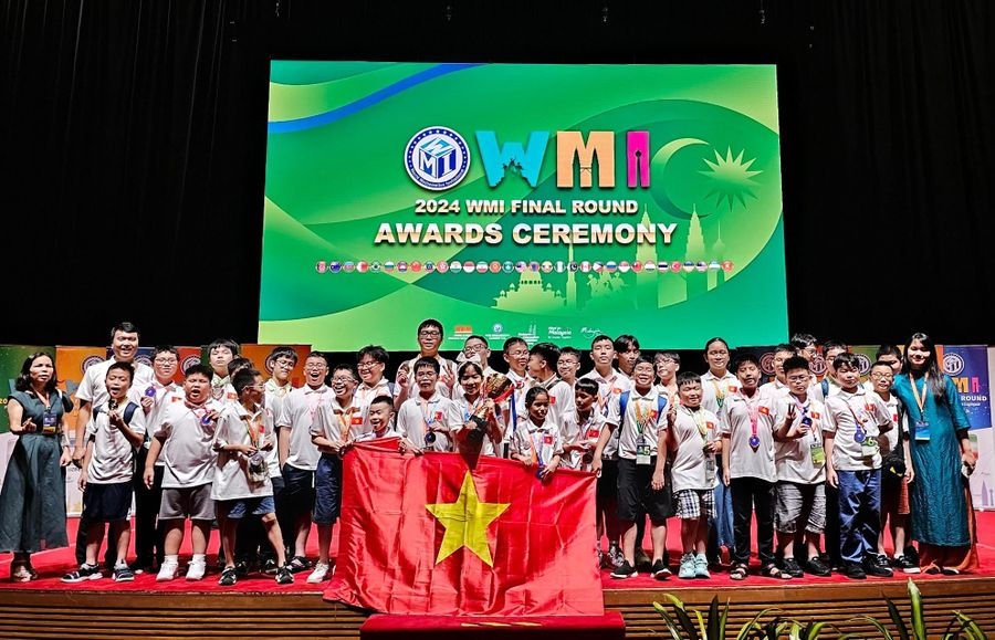 越南学生在2024年WMI世界数学邀请赛取得优秀成绩