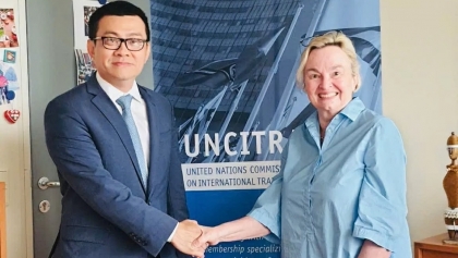 越南与联合国贸易法委员会深化合作推动碳市场法治建设