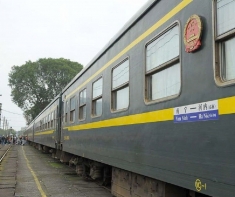 越中国际联运列车因暴雨暂停运营