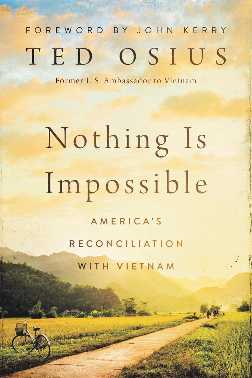 美国驻越南前大使编写关于越南与美国之间的和解进程图书