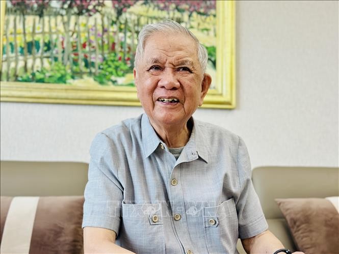 原外交部长阮怡年:为越南在国际舞台上的地位而自豪