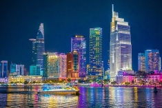 团结一致，迈进新纪元