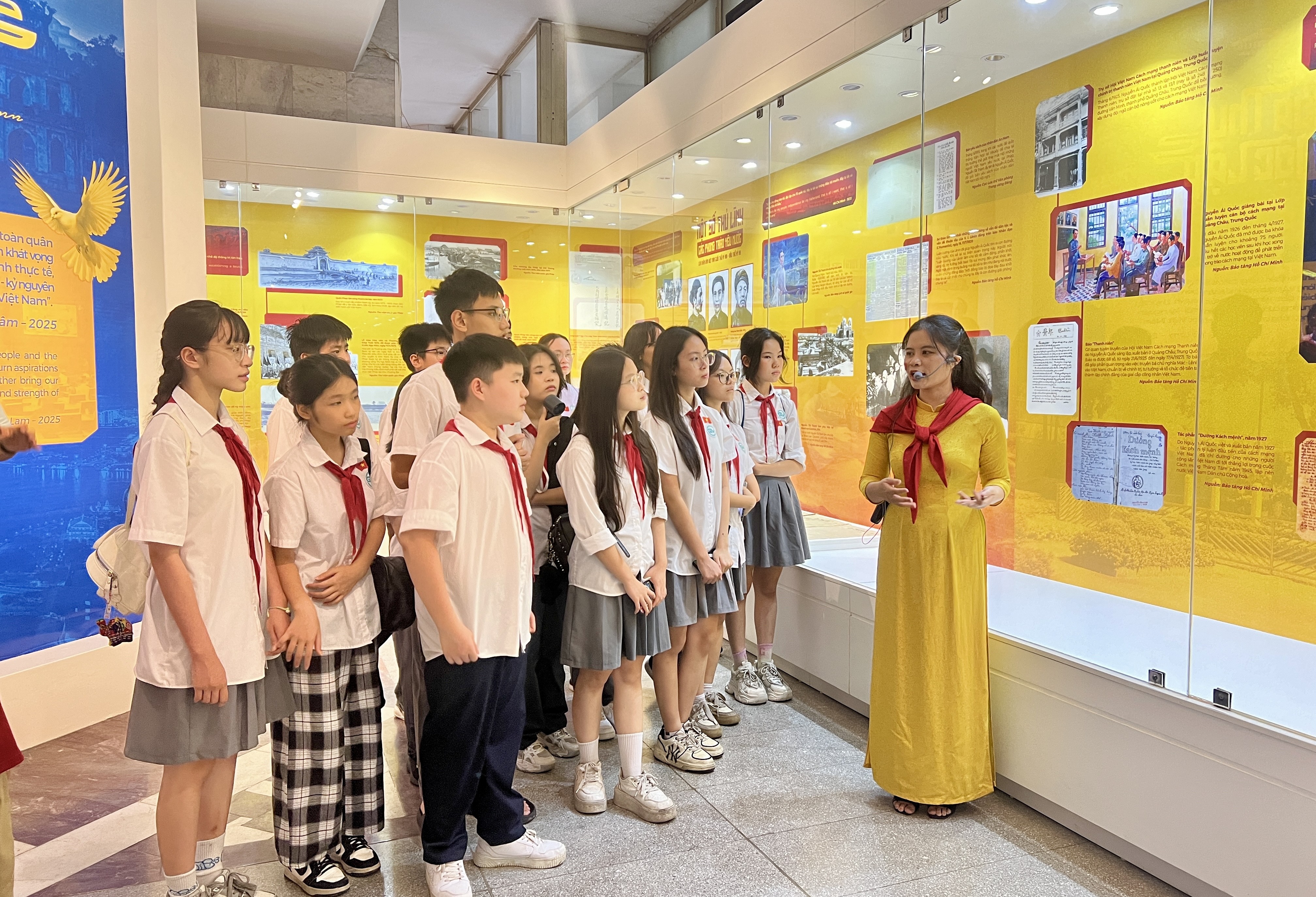“Mùa thu Độc lập” - Lần đầu tiên giới thiệu những hiện vật quý của Chủ tịch Hồ Chí Minh