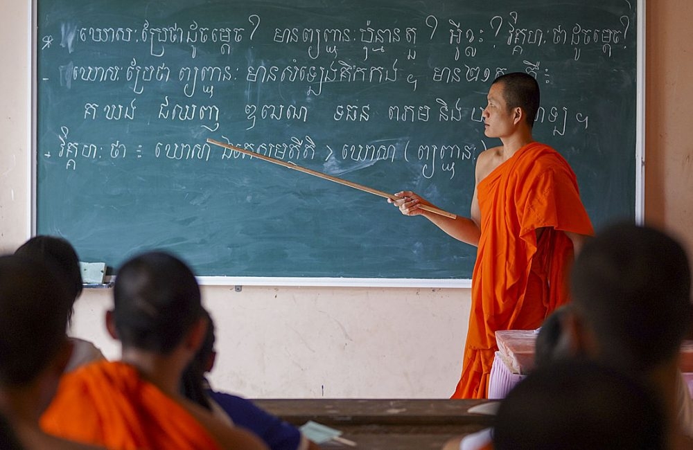 Bản in : 柬埔寨媒体报道越南高棉语免费教学活动 | Vietnam+ (VietnamPlus)